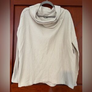 NWT Free People Cream Turtleneck | Size Medium